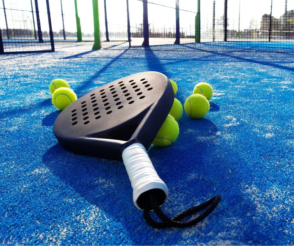Padel Biznes Liga: gra w padla